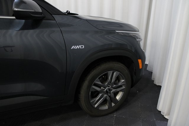2021 Kia Seltos S photo 10