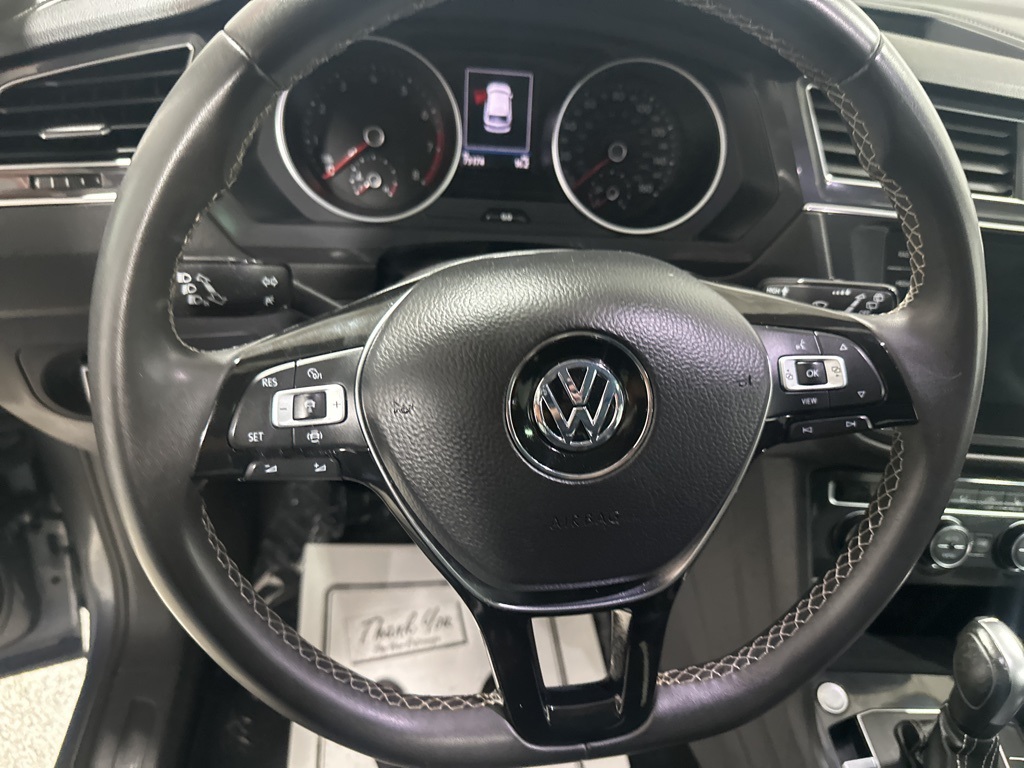 2021 Volkswagen Tiguan R-Line Black SEL photo 16