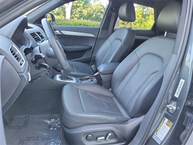 2018 Audi Q3 Premium Plus photo 12
