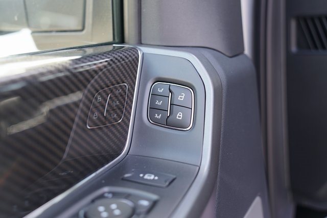 2025 FORD F-350 - Image 36