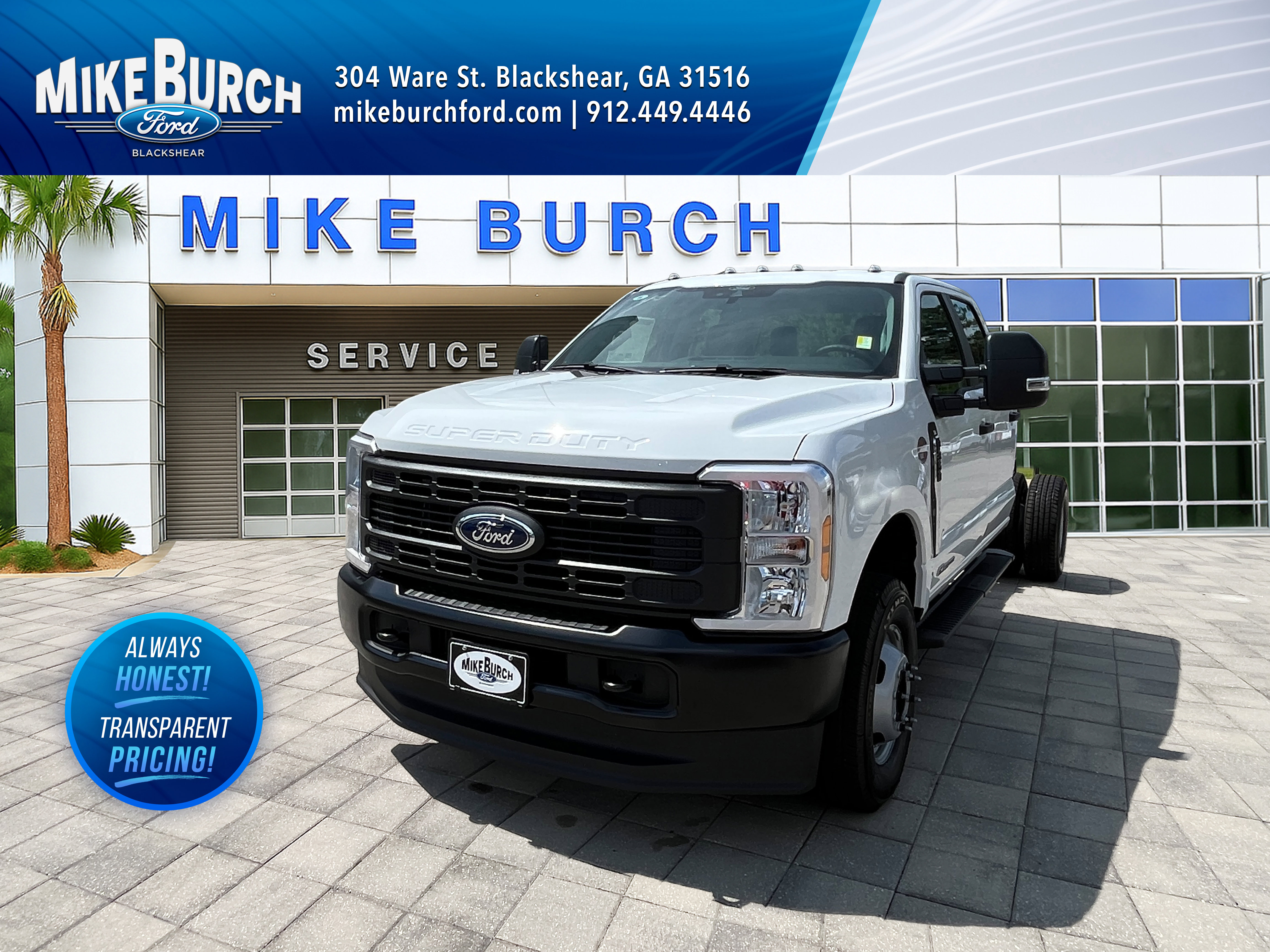 2025 Ford F-350 Super Duty Chassis Cab XL's photo