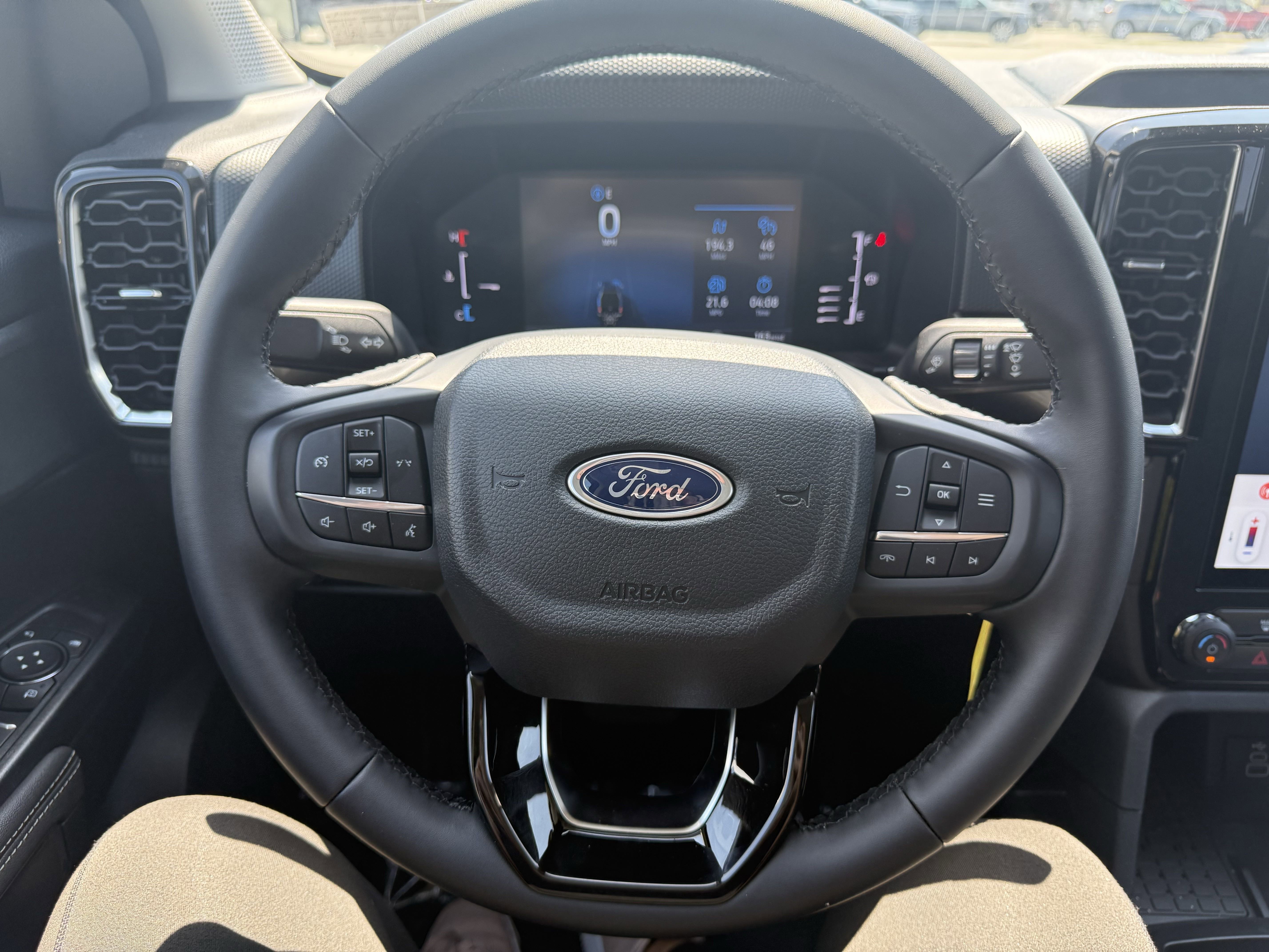 2025 Ford Ranger XLT photo 14