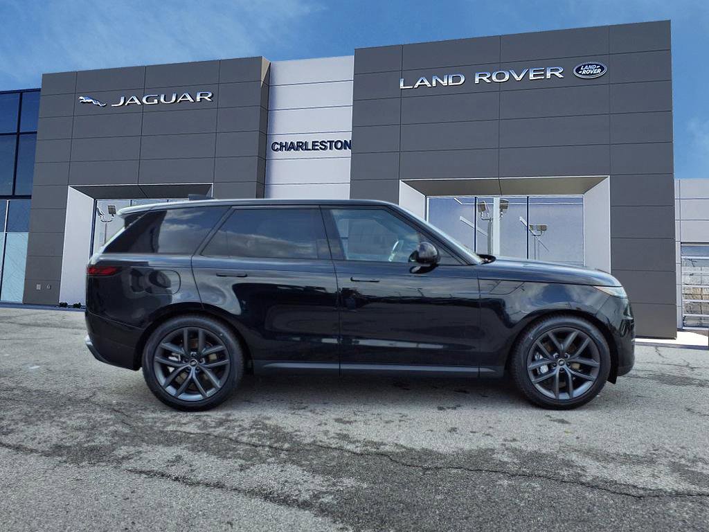 2025 Land Rover Range Rover Sport SE photo 3