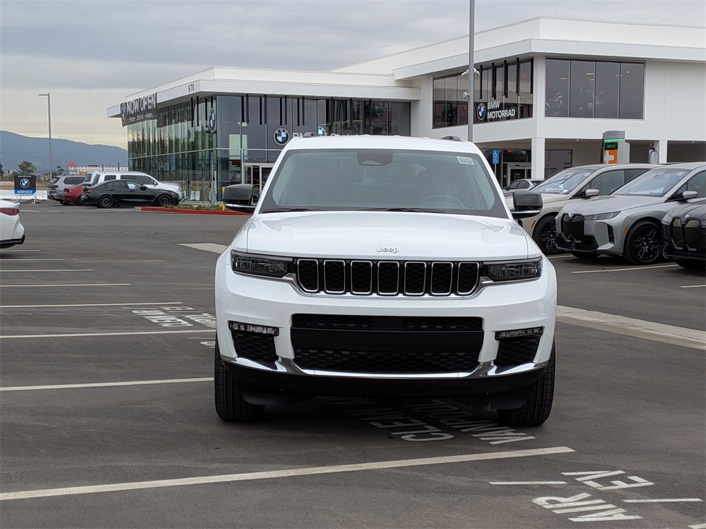 2022 Jeep Grand Cherokee Limited photo 4