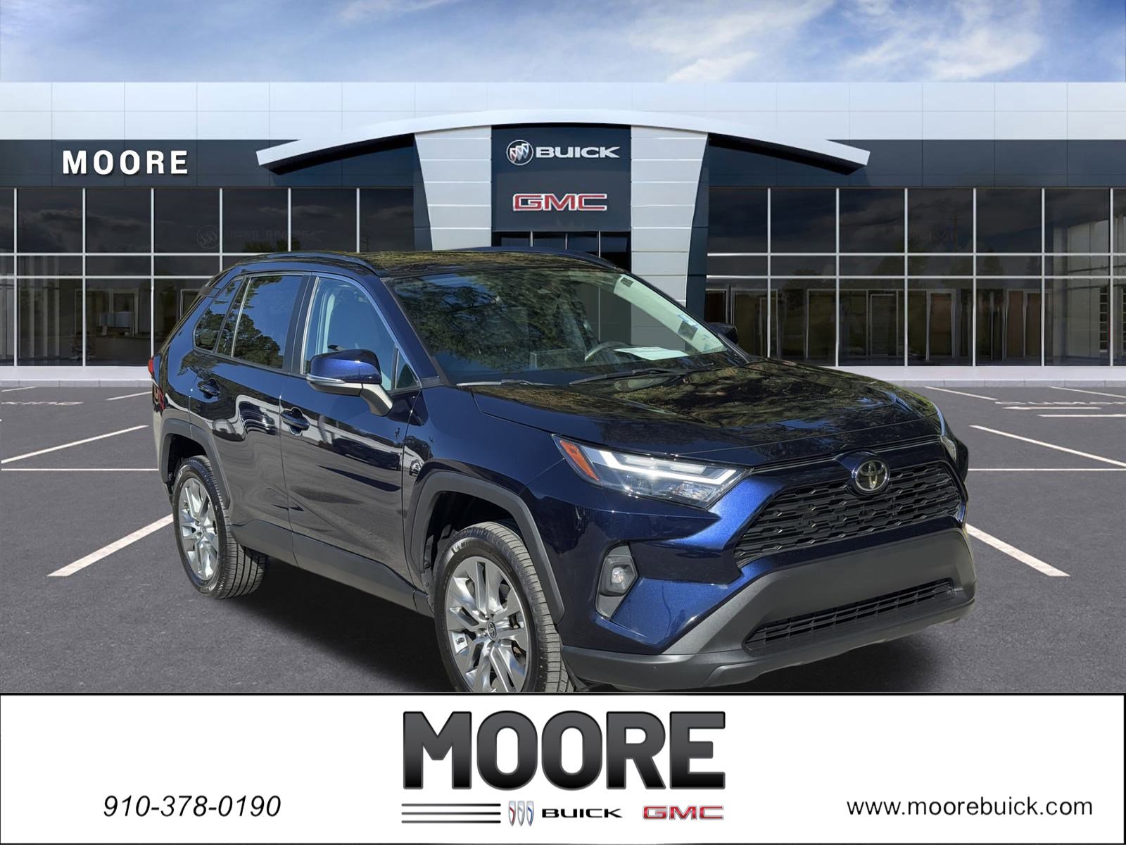 2022 Toyota RAV4 XLE Premium's photo