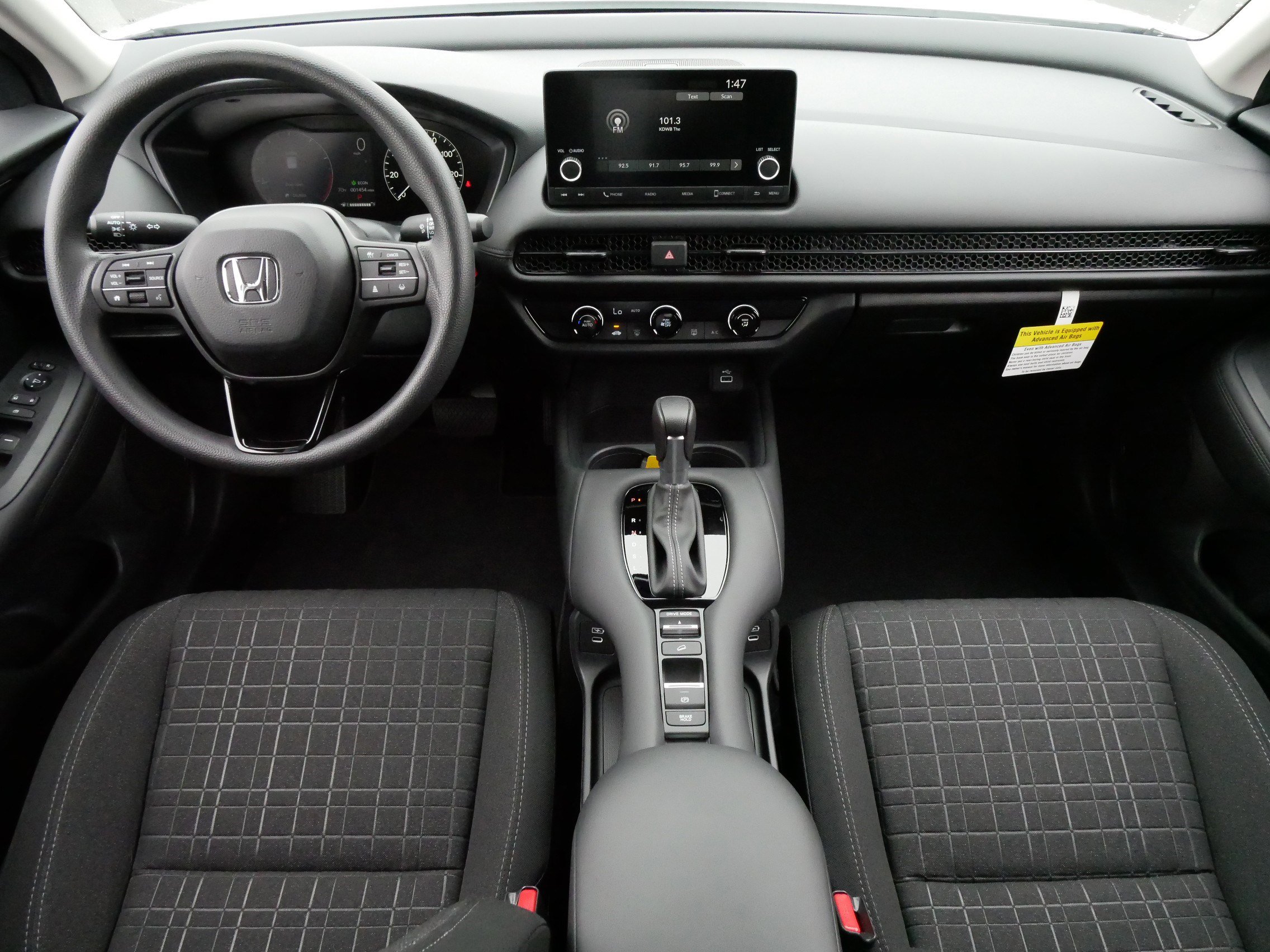 2025 Honda HR-V LX photo 10