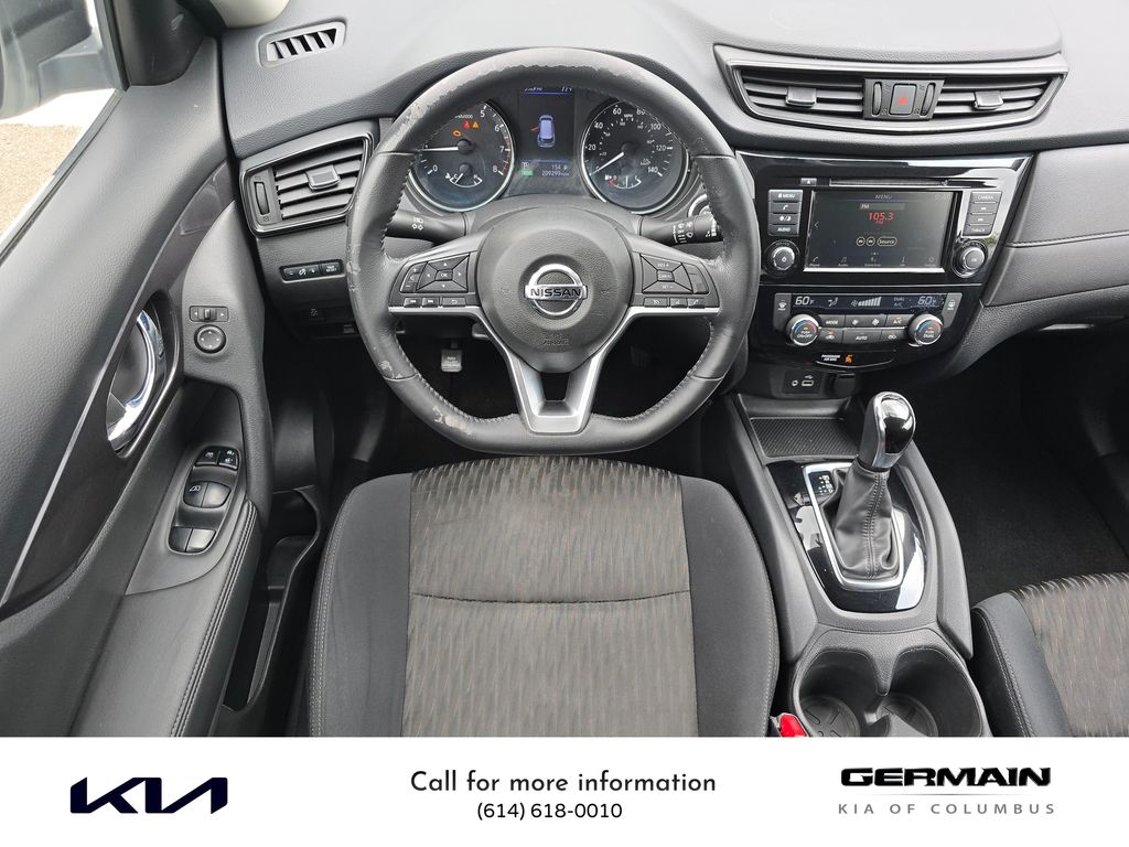 2018 Nissan Rogue SV photo 12