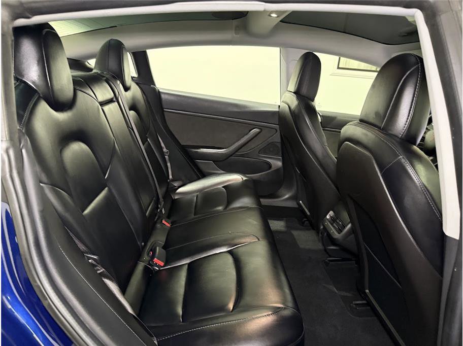 2018 Tesla Model 3 Long Range photo 18
