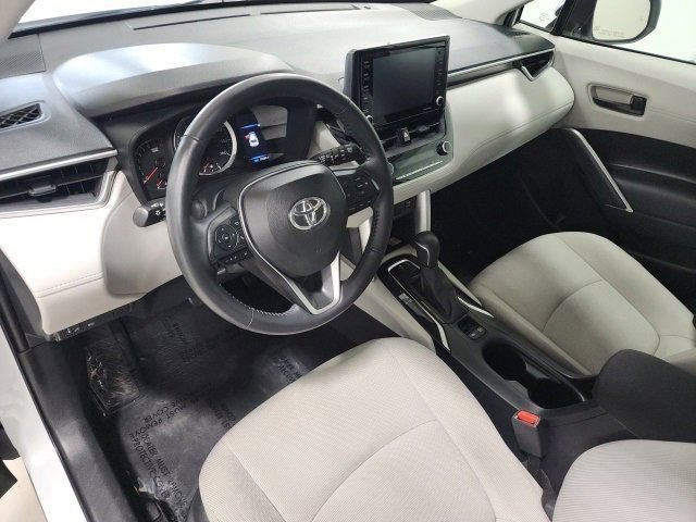 2022 Toyota Corolla Cross LE photo 20