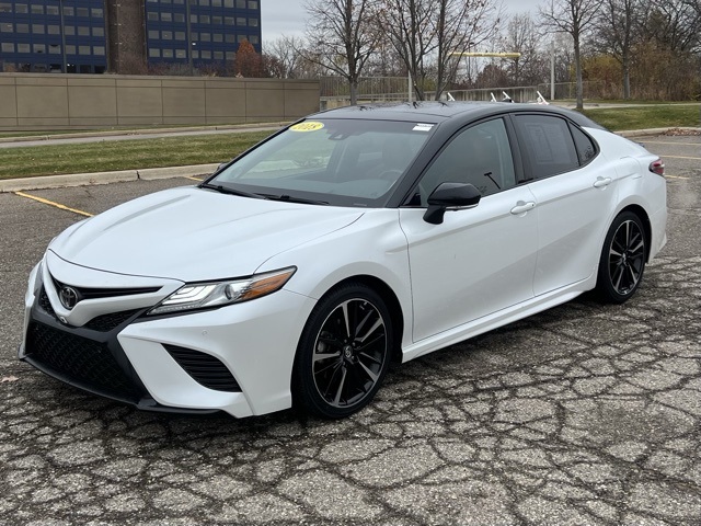 2018 Toyota Camry XSE V6 photo 2