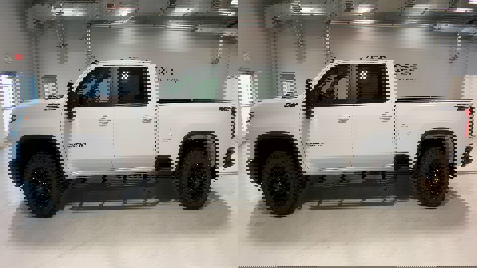 2025 Chevrolet Silverado 2500HD LT photo 4