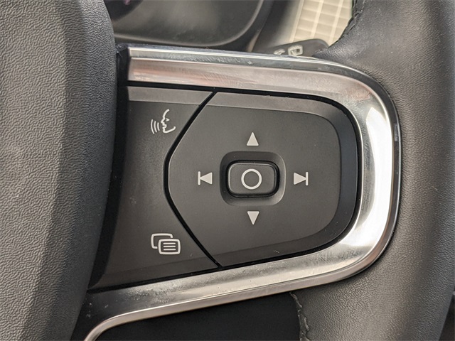 2024 Volvo XC40 Core photo 19