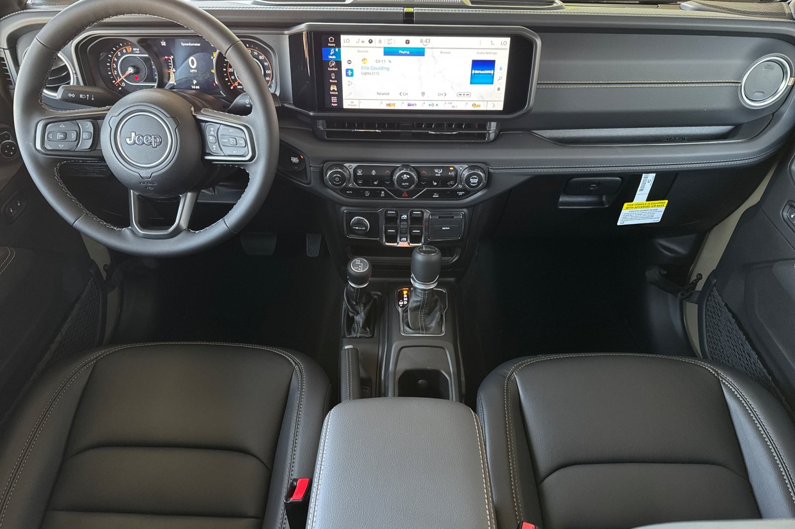 2025 Jeep Gladiator Sport photo 12