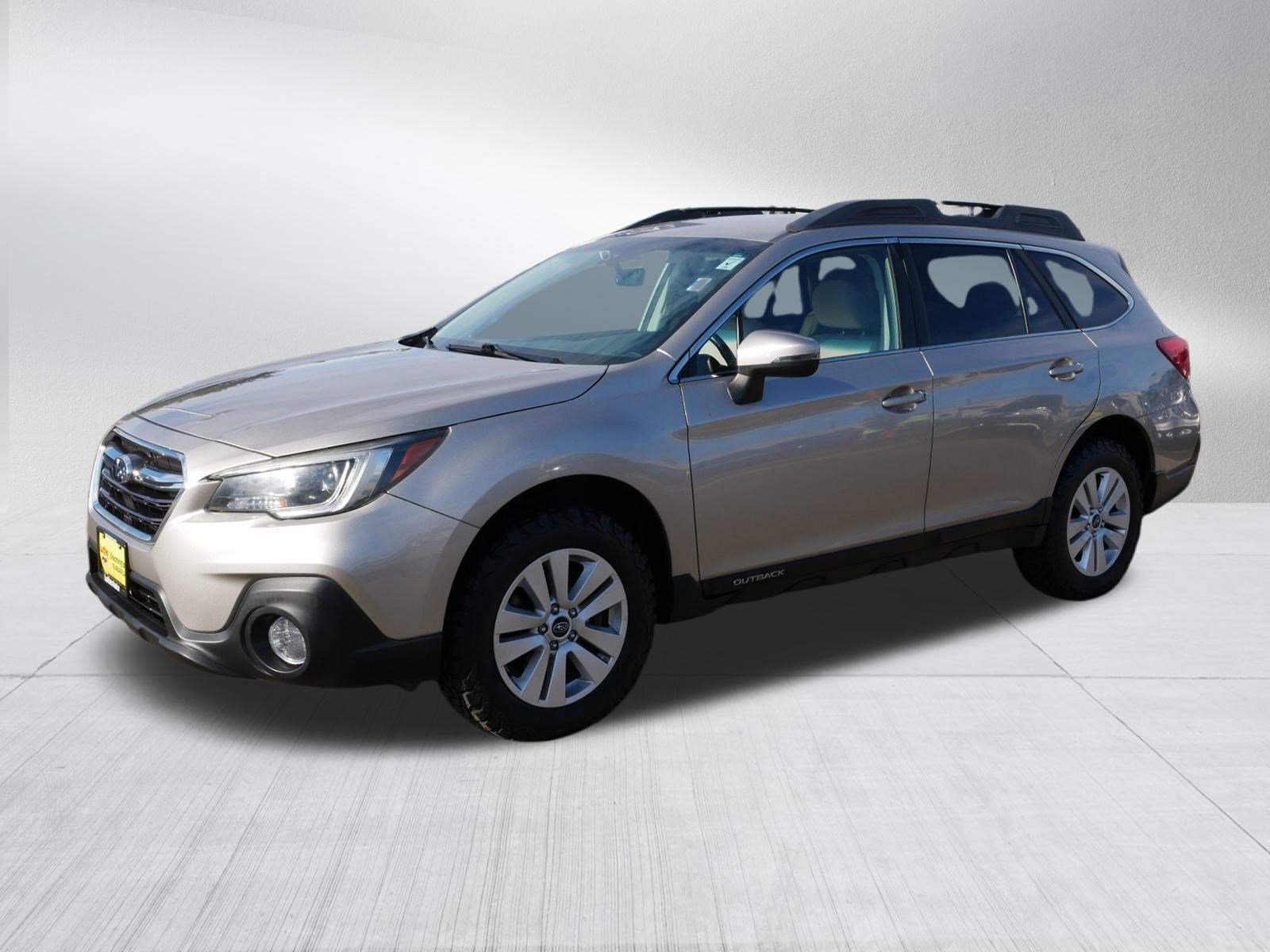 2019 Subaru Outback Premium photo 3