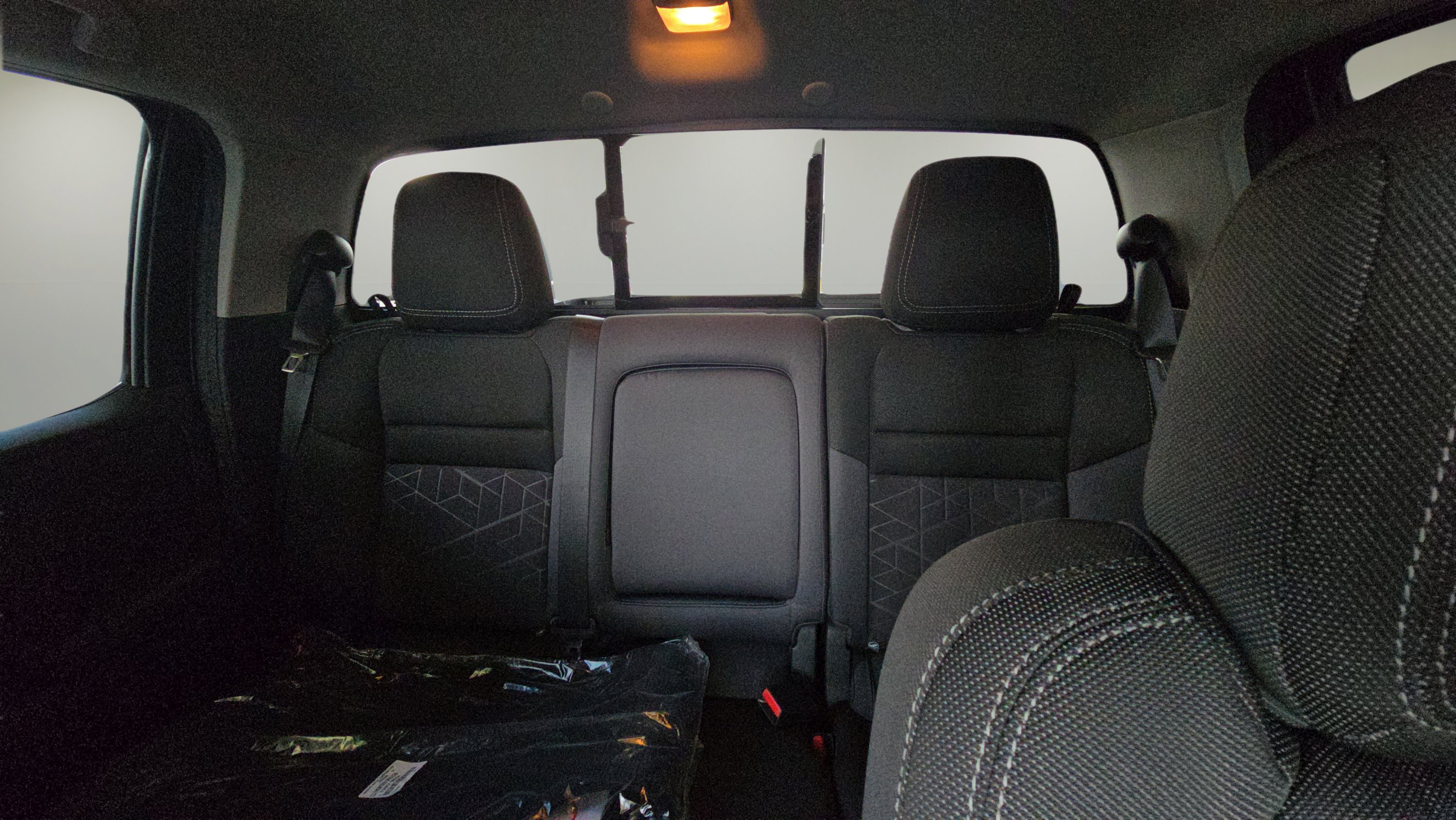 2025 Nissan Frontier SV photo 12
