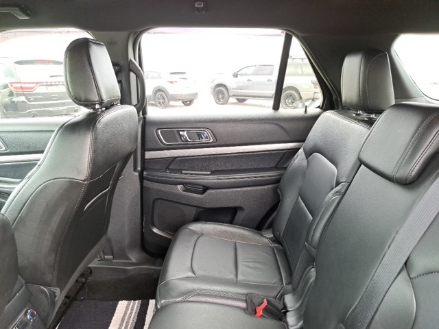 2018 Ford Explorer XLT photo 11