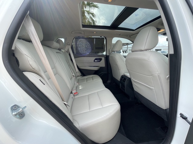 2023 Nissan Rogue SL photo 25