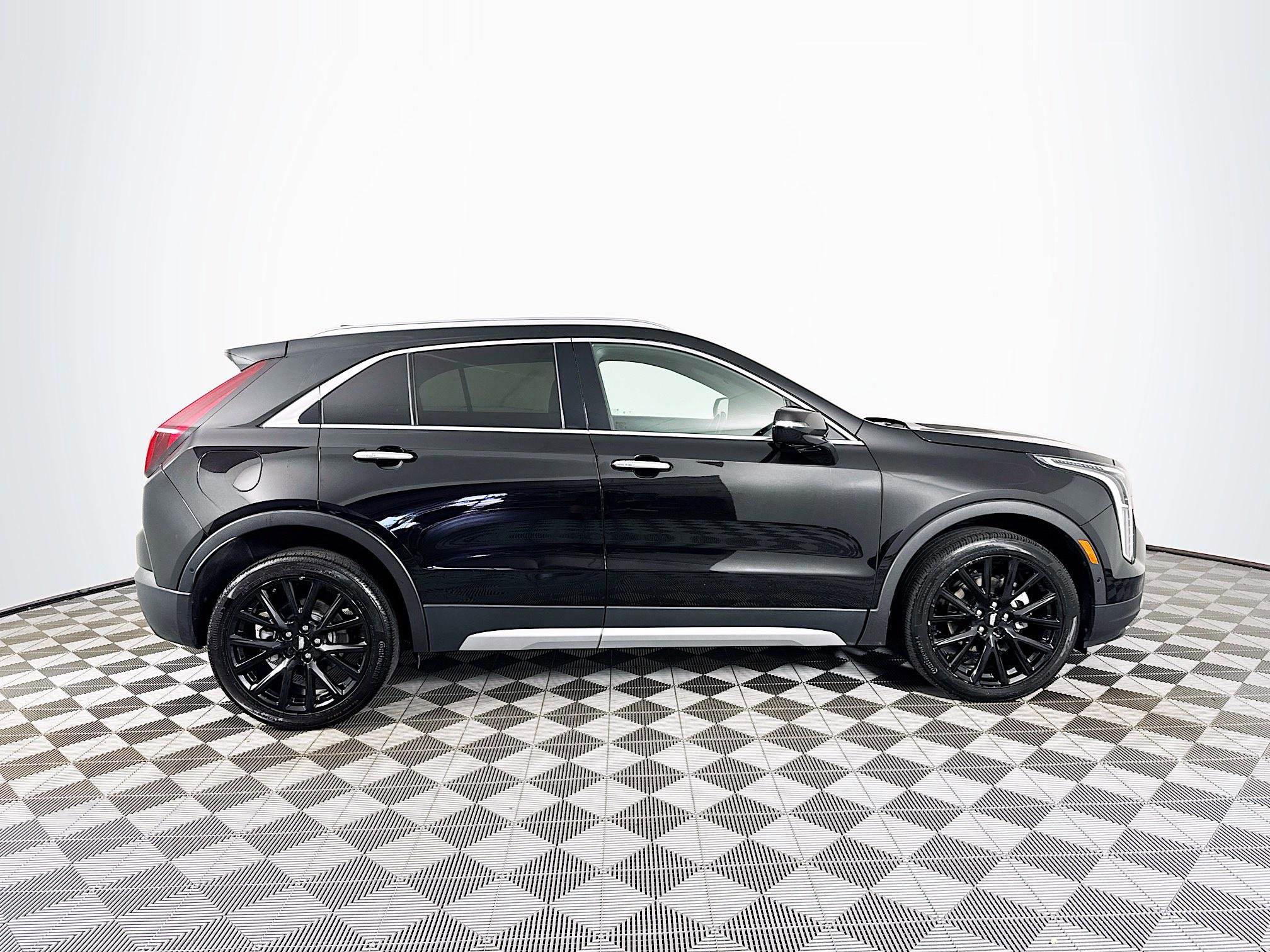 2022 Cadillac XT4 Premium Luxury photo 8
