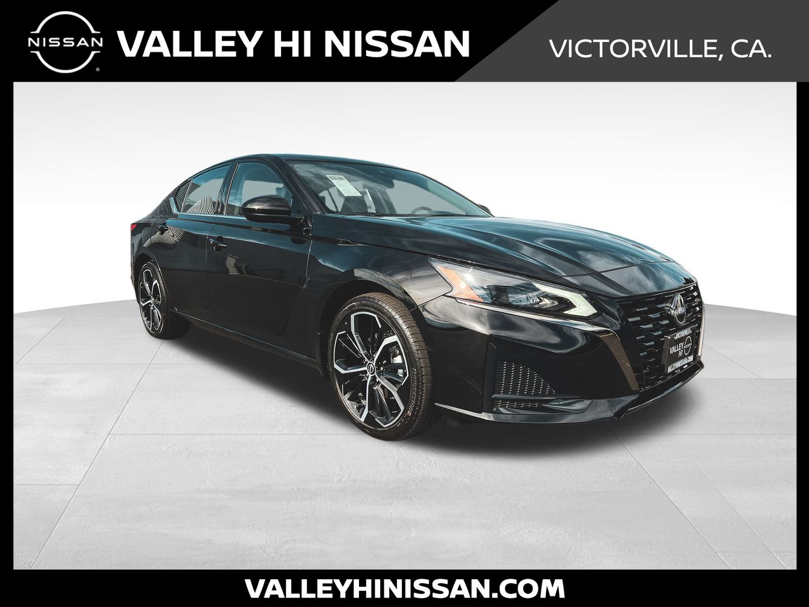 2025 Nissan Altima SR's photo