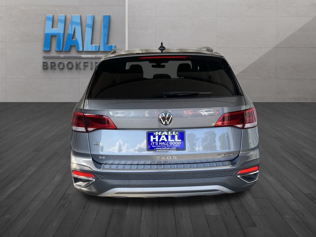 2024 Volkswagen Taos SE photo 4