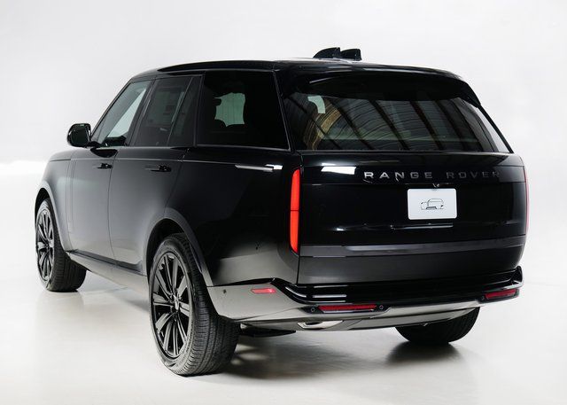 2025 Land Rover Range Rover SE photo 23