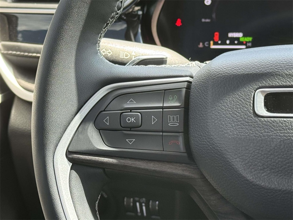 2022 Jeep Cherokee Limited 4xe photo 22