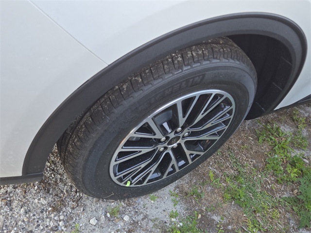 2025 Ford Escape Plug-In Hybrid photo 5