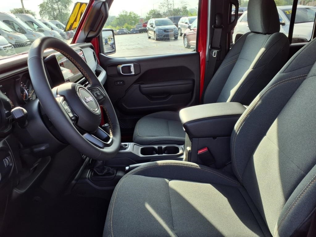 2024 Jeep Gladiator Sport photo 9