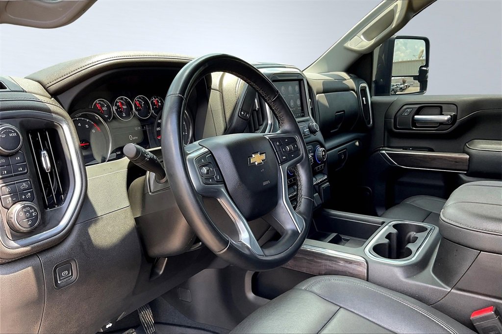 2023 Chevrolet Silverado LTZ photo 14