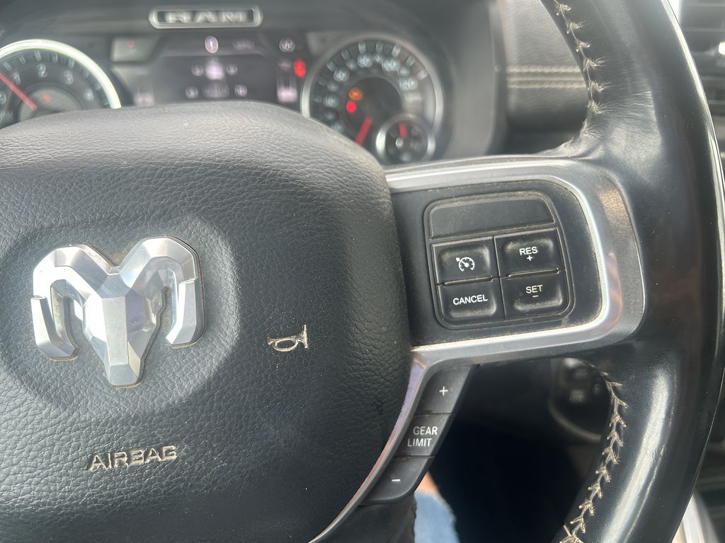 2020 Ram 2500 Laramie photo 12