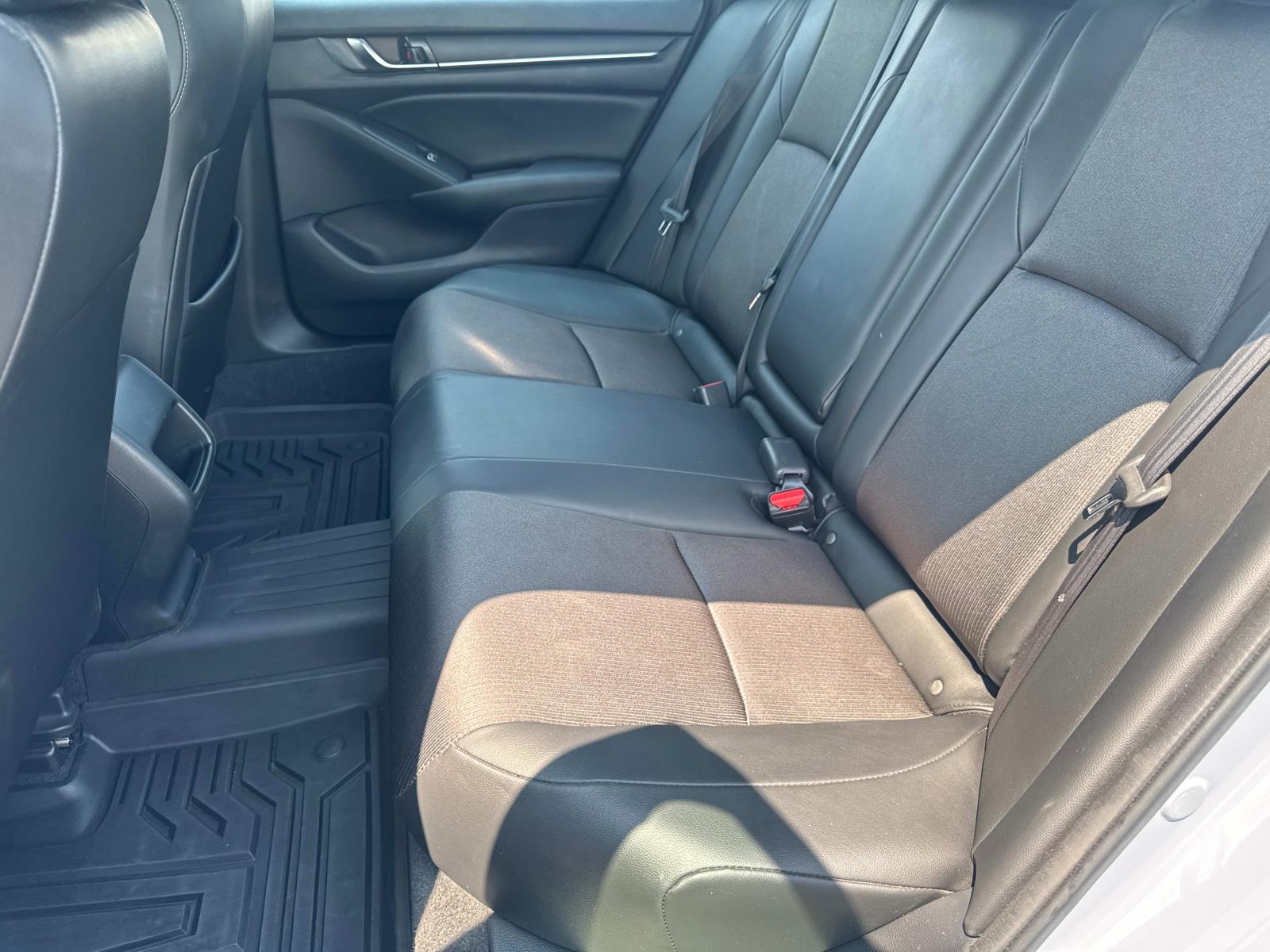 2022 Honda Accord Hybrid Sport photo 18