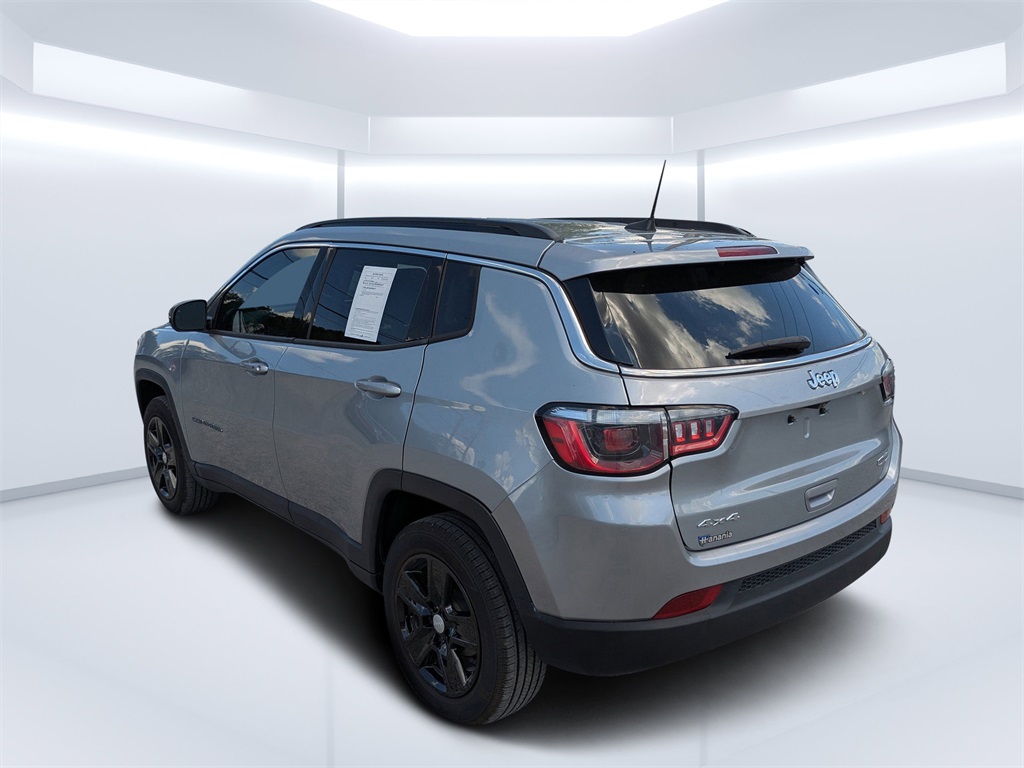 2022 Jeep Compass Latitude photo 4