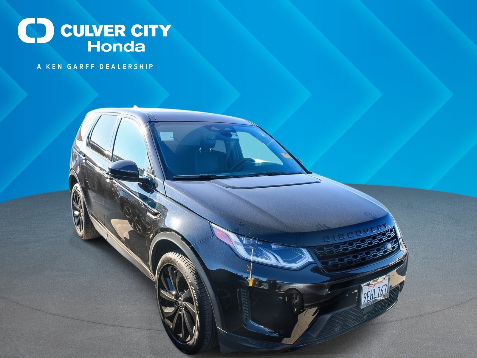 2022 Land Rover Discovery Sport SE's photo