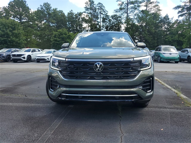2026 Volkswagen Atlas SEL Premium R-Line photo 2