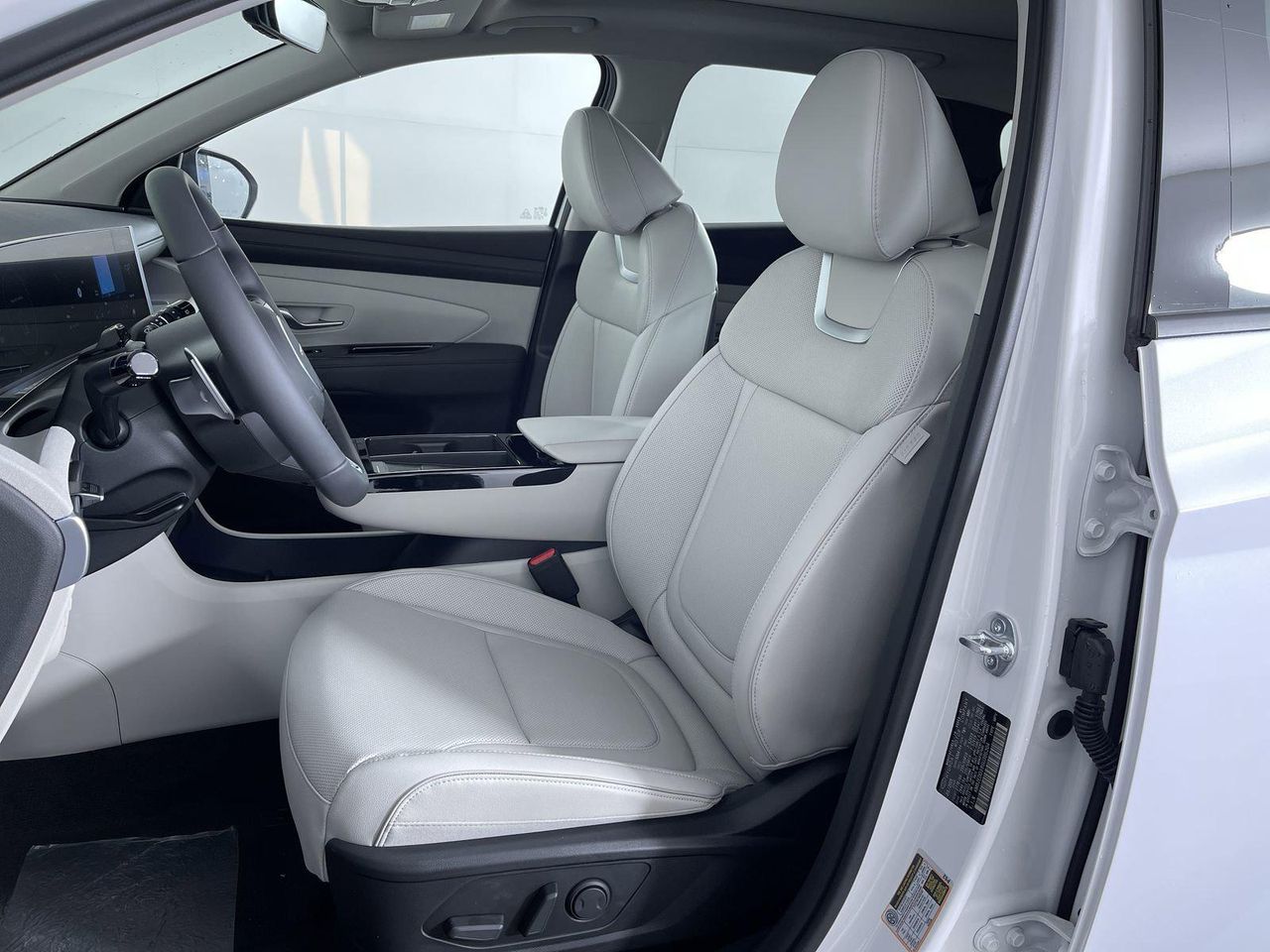 2025 Hyundai Tucson Hybrid Limited Sport photo 22