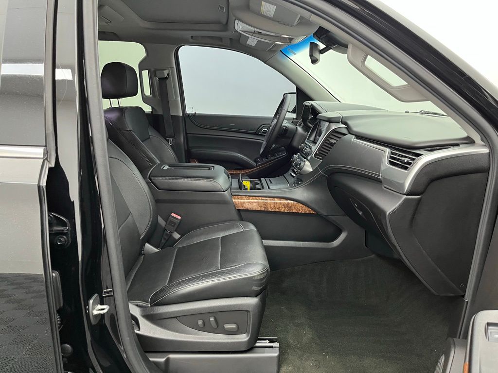 2016 Chevrolet Tahoe LTZ photo 33