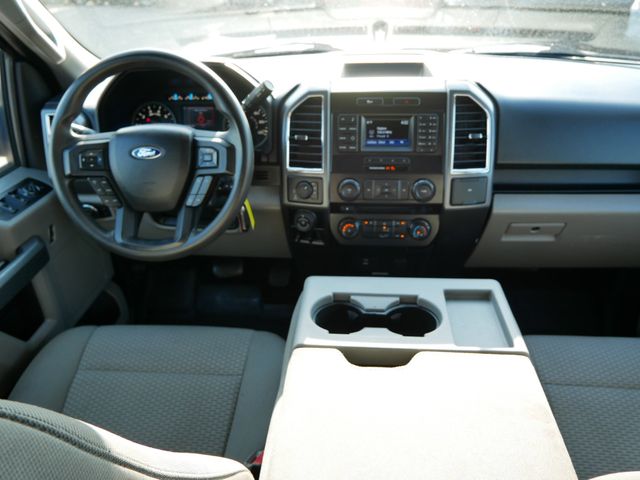 2016 Ford F-150 XLT photo 7