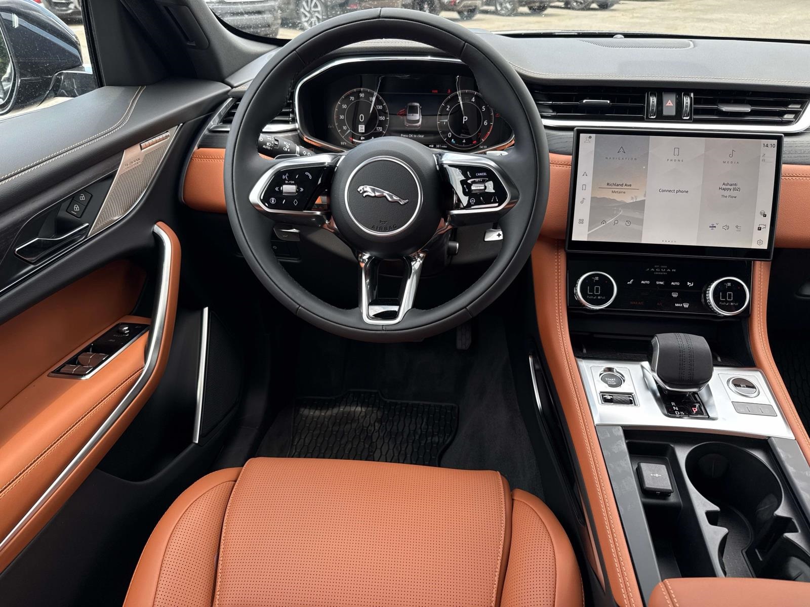 2026 Jaguar F-PACE P250 R-Dynamic S photo 9