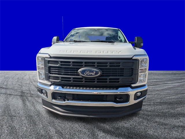 2026 Ford F-350 photo 8