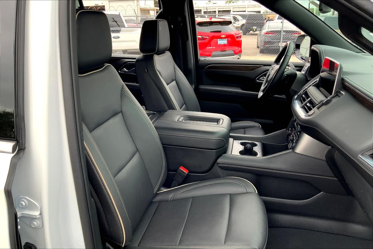 2024 Chevrolet Tahoe Premier photo 13