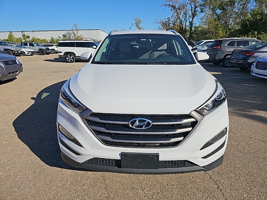 Used 2016 Hyundai Tucson SE with VIN KM8J3CA43GU181060 for sale in Kansas City