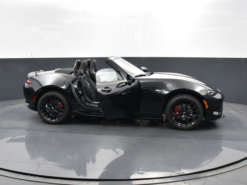 2025 Mazda MX-5 Miata Miata photo 32