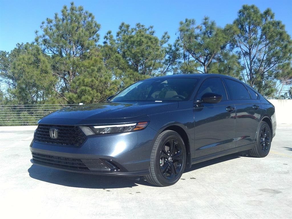 2025 Honda Accord SE photo 3