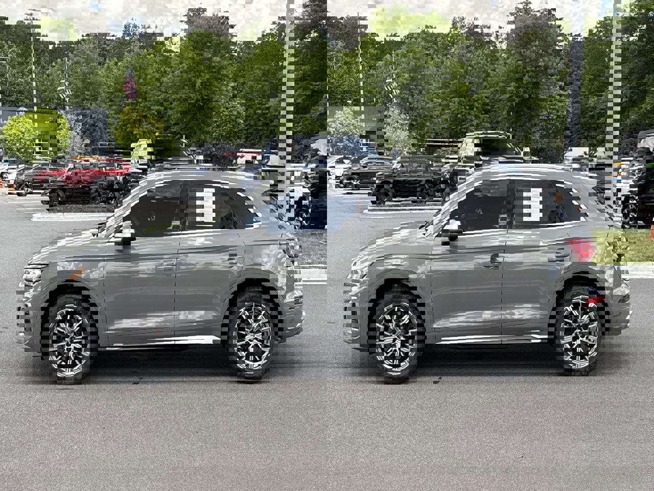 2022 Audi SQ5 Premium photo 2