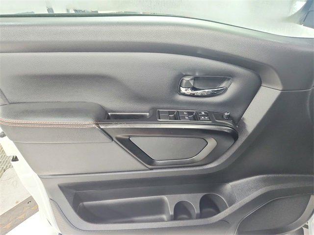 2024 Nissan Titan PRO-4X photo 26