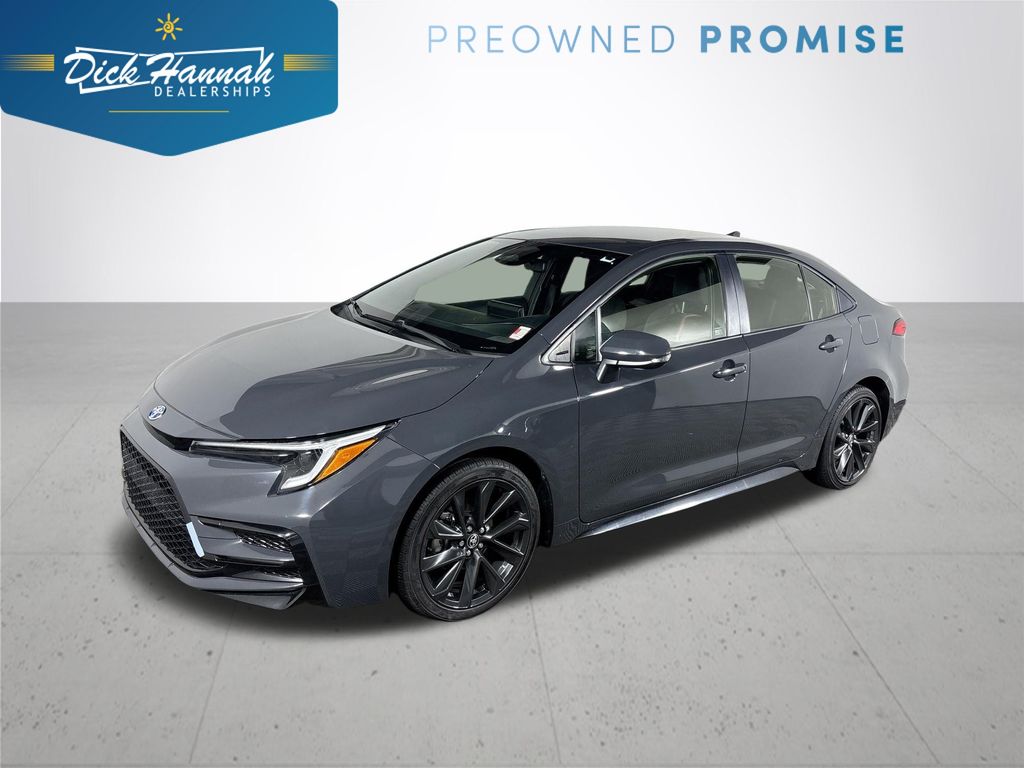 2024 Toyota Corolla SE's photo