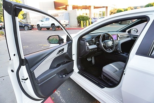 Used 2025 White Toyota SE image 34