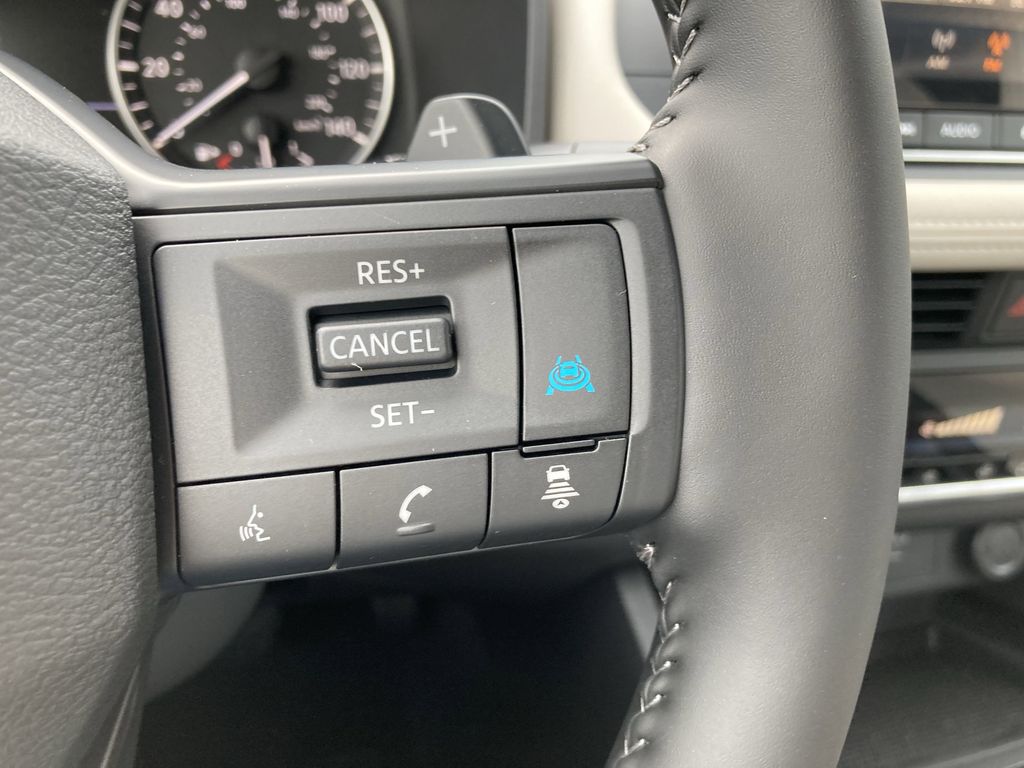 2025 Nissan Rogue SV photo 20