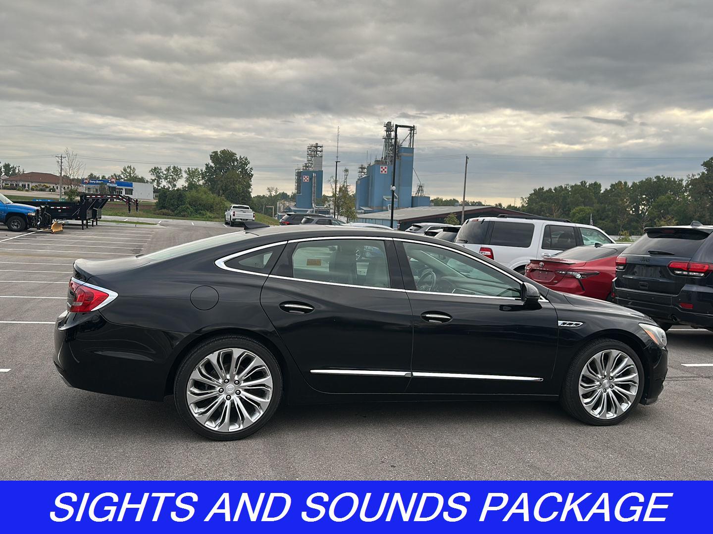 2017 Buick LaCrosse Essence photo 2