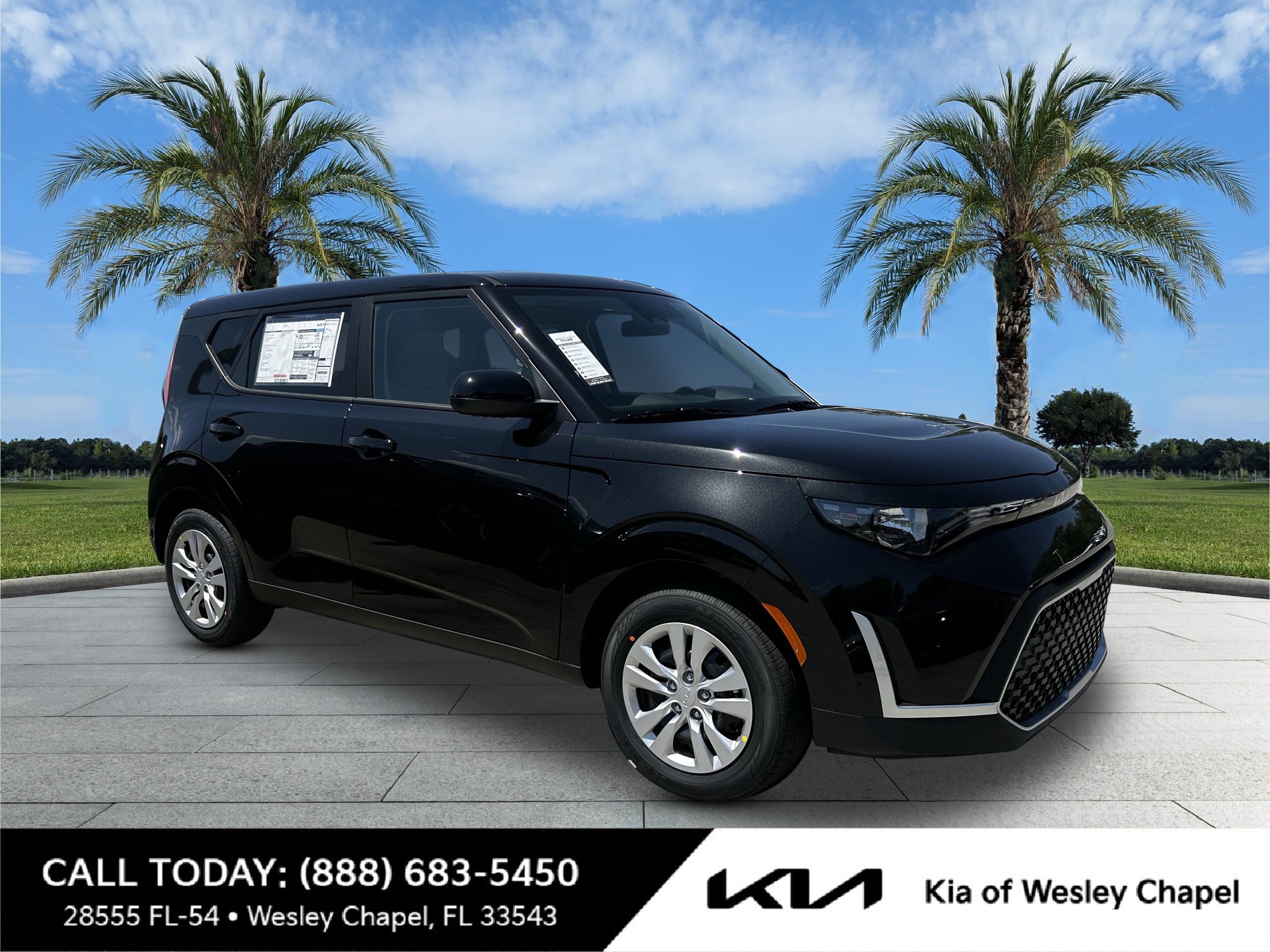 2025 Kia Soul LX's photo